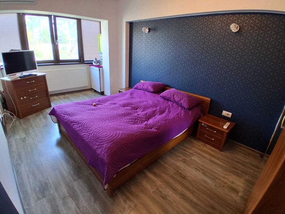 Apartament 3 camere,2 bai, et 3din 4  ,Pacurari