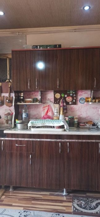 Кухонный гарнитур продаётся