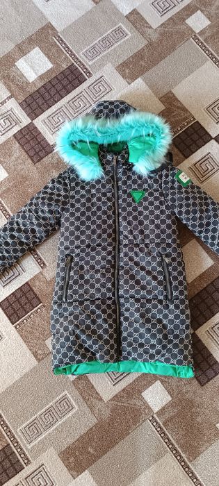 Зимняя куртка для девочек