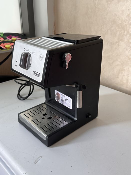 Продам кофемашину Delonghi