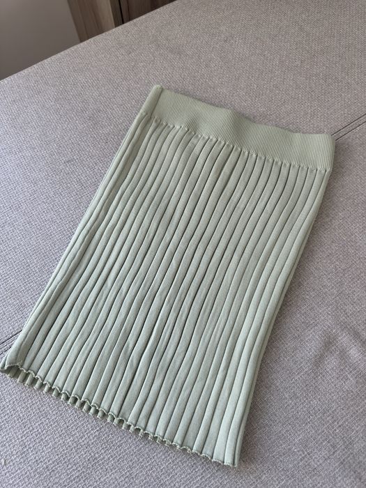 Дамска пола в зелено