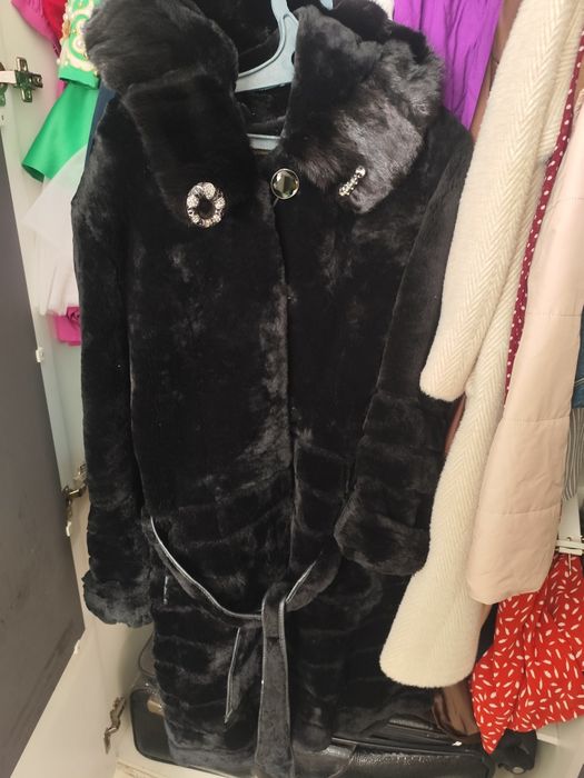 Продам шубу мутон!