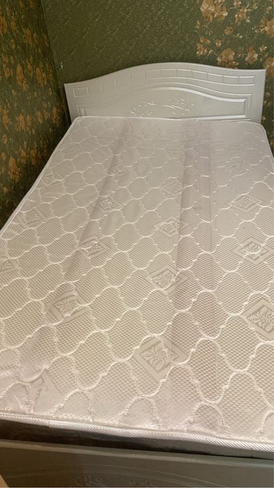 Продам односпальную кровать