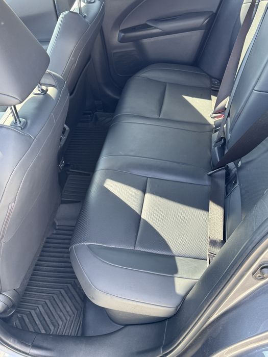 Vand Lexus Seria UX 250h