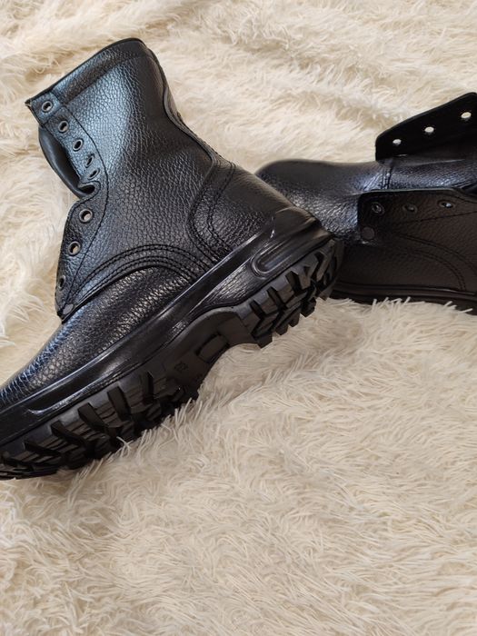 Продам Берцы женские