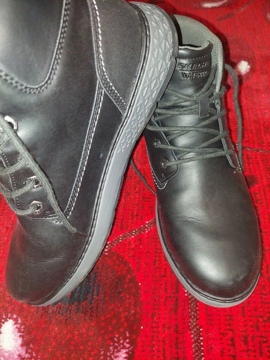 Ghete barbati Skechers