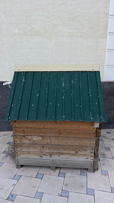 Продам будку для крупных собак