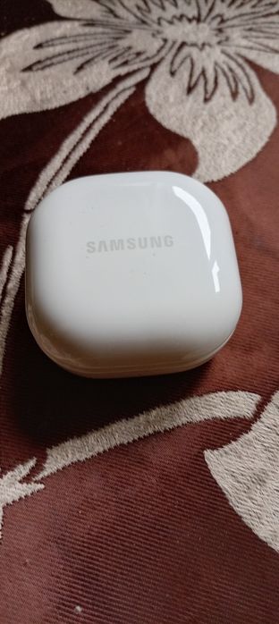 Vând Galaxy Buds Fe.