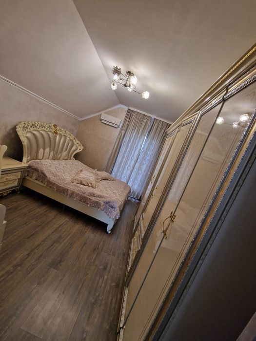 Продам спальный гарнитур