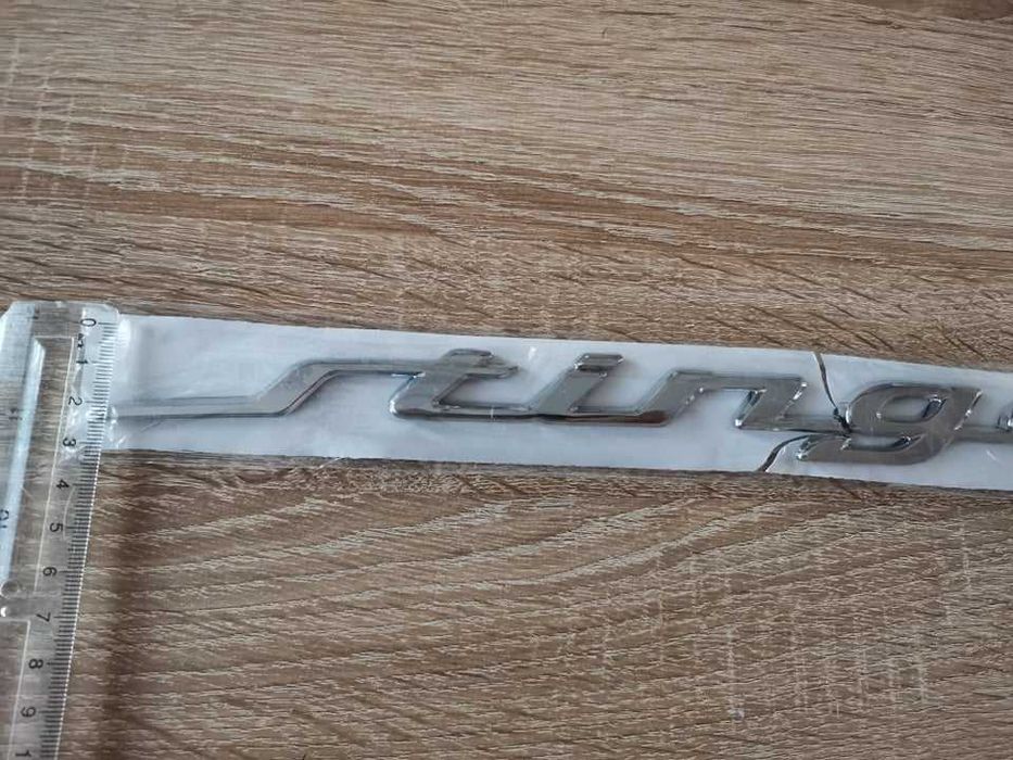 Надпис емблема Киа Стингър Kia Stinger