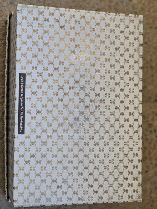 Tergan дамски сникърси с модерна визия в бежов цвят и златен блясък 38