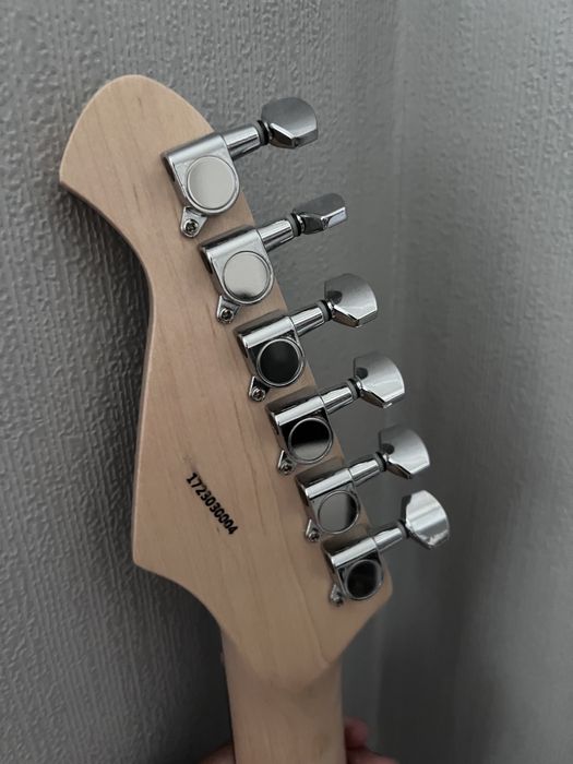 Электрогитара Aria