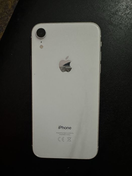 Vand Iphone XR  64 gb