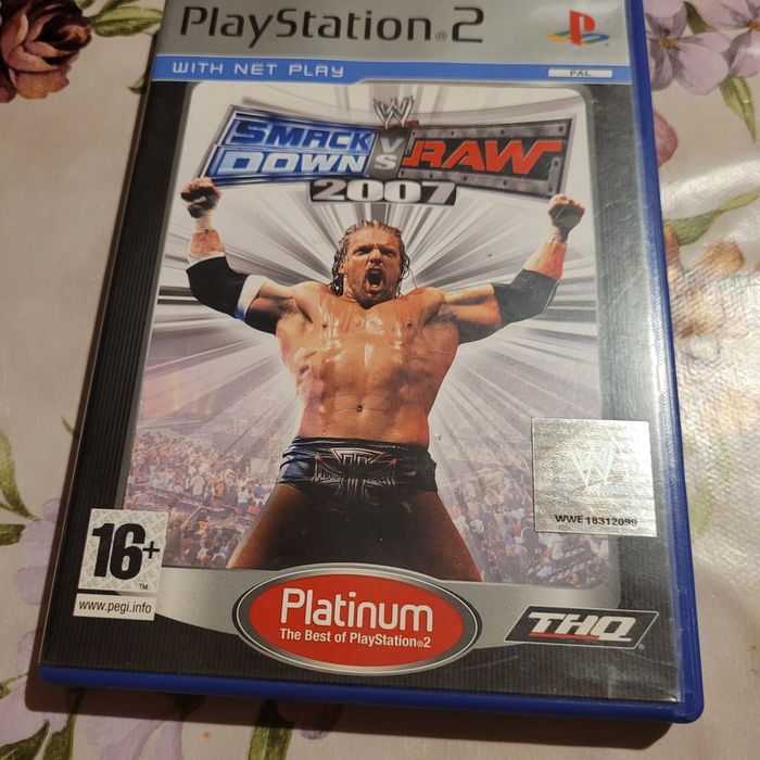 Продавам игра за плей стейшън 2