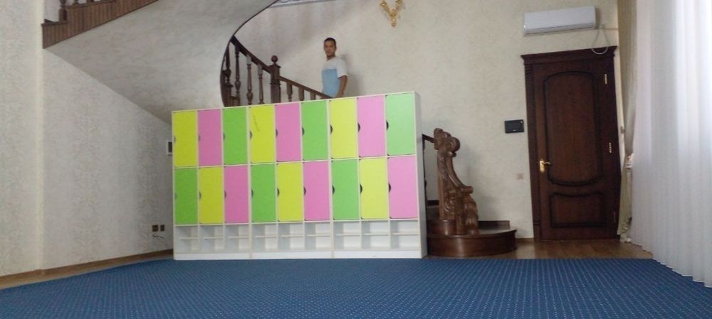 Шкаф одежды для садика. Кийим шкоф болалар богчаси учун