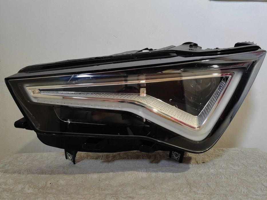 Фар Seat Ateca LED ляв / Фар Сеат Атека Оригинален