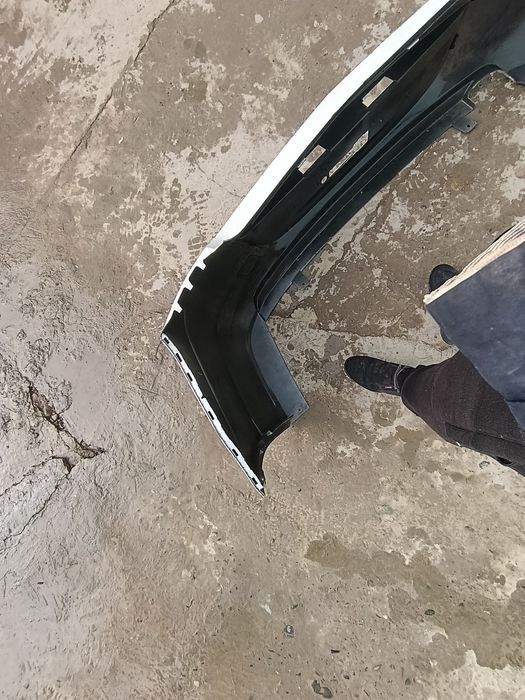 Kobalt orqa bufer GM orginal ozroqqina qirilgan joychasi bor
