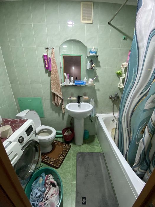 Продам квартиру 6 мкр