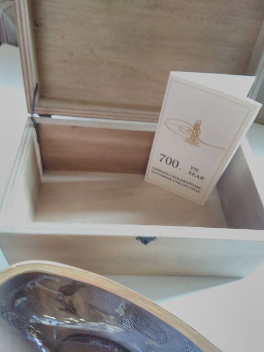 Декоративна купа, Paşabahçe luxury ottomans, ръчно рисувана