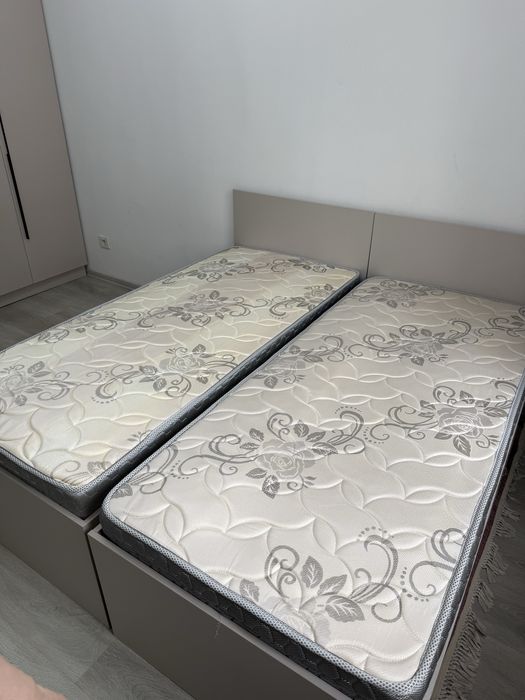 Кровать состояние  новое с матрасам