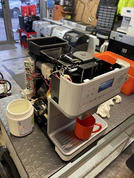 Miele CM61 - Кафеавтомати | Кафемашини - 6 месеца гаранция !