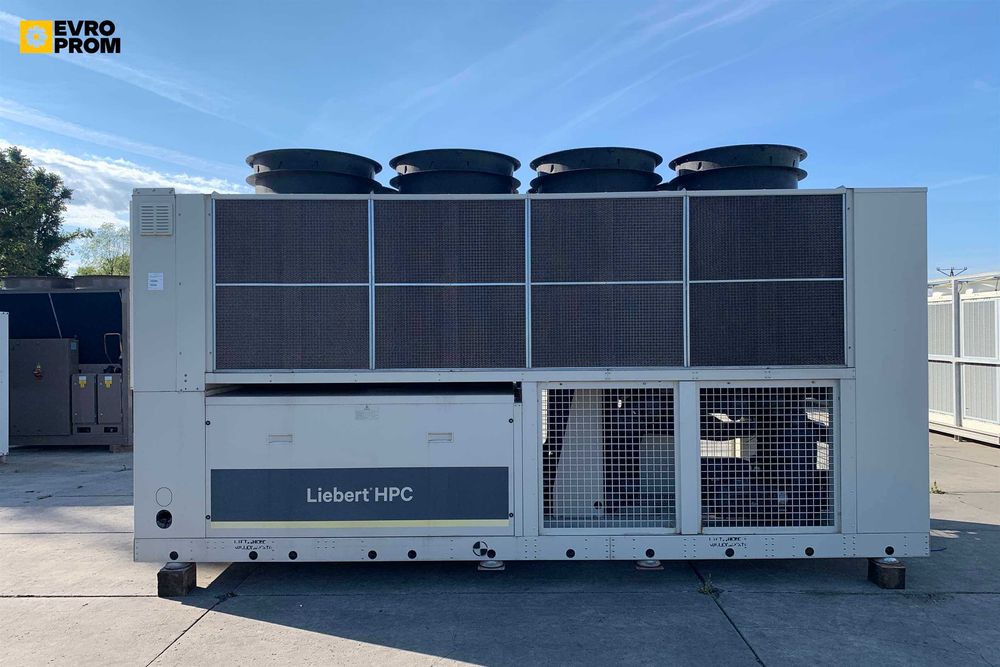 Chiller răcit cu aer LIEBERT FL4039 – 396 kW | chiller 400 kw pret | Freecooling | Modul hidraulic | Second hand