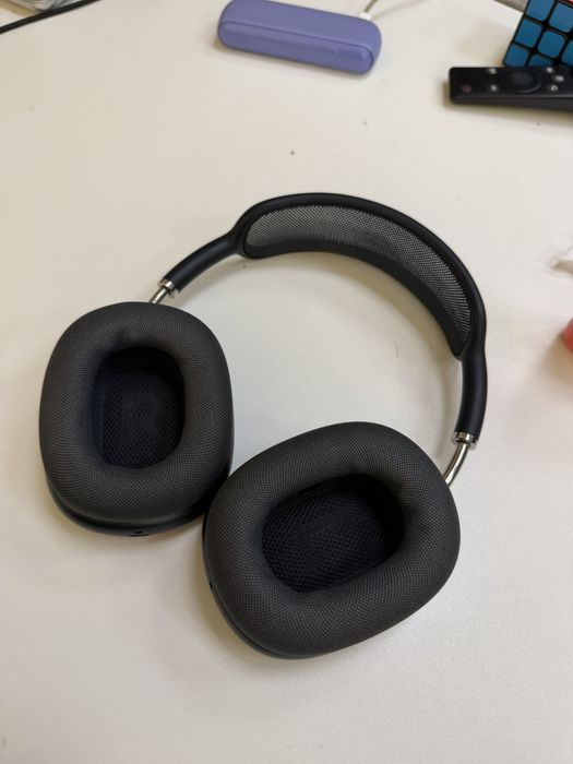 Продам AirPods Max 2