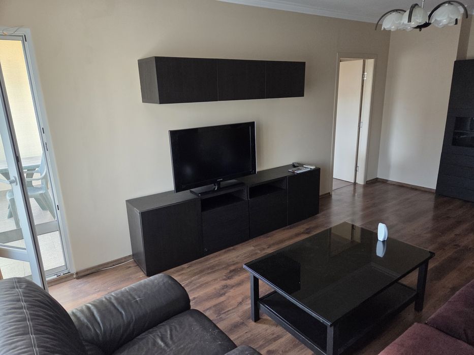 Под наем 3 стаен апартамент