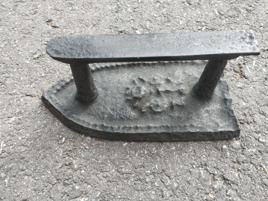 Стари чугунени ютии , Стара чугунена ютия