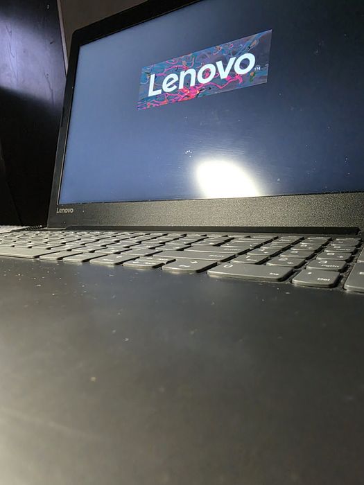 Продам ноутбук Lenovo торг