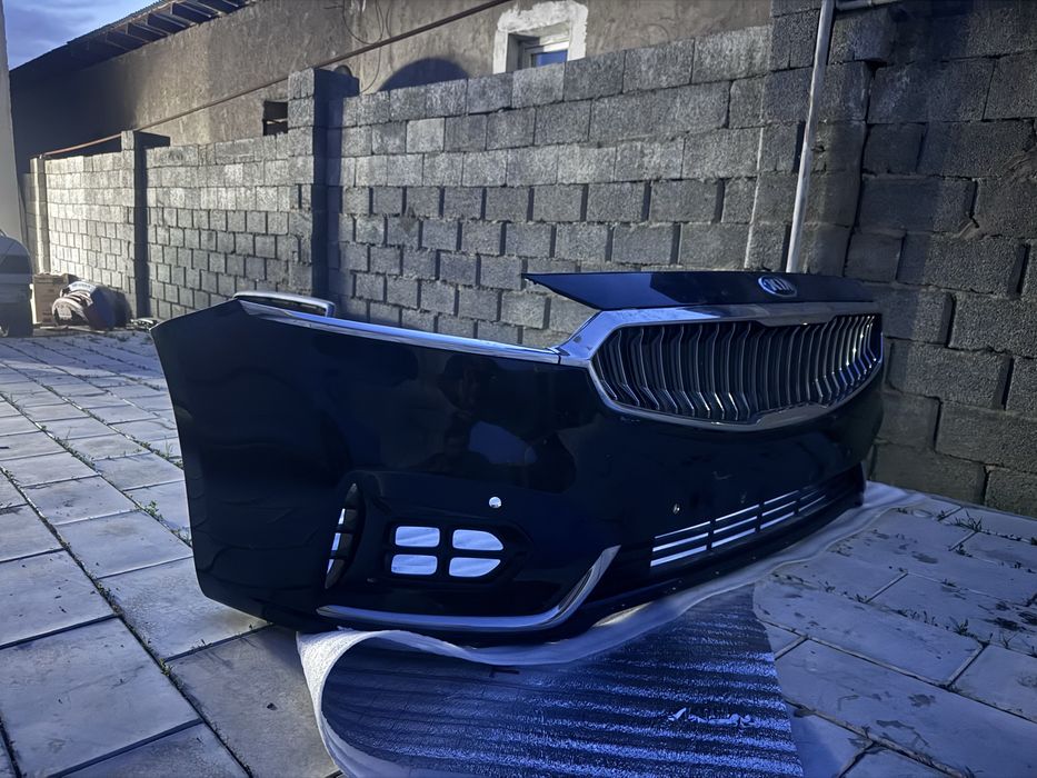 Передний бампер на Kia k7