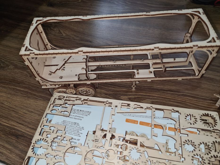 Puzzle 3D Camion VM-03 din lemn Ugears