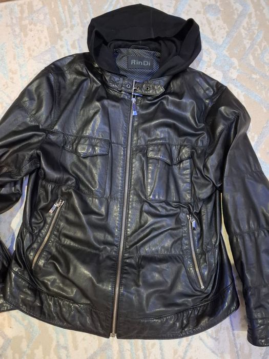 Кожаная куртка (Italy) 50р
