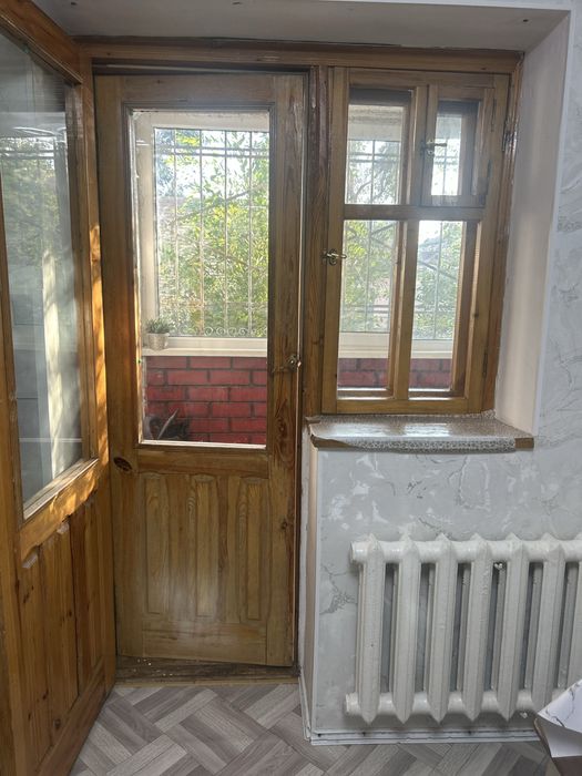 Продам двери деревянные