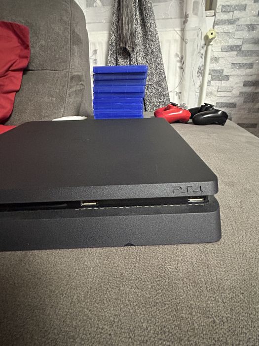 Vand playstation 4 slim