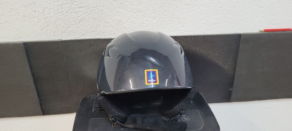 Ски каска за дете