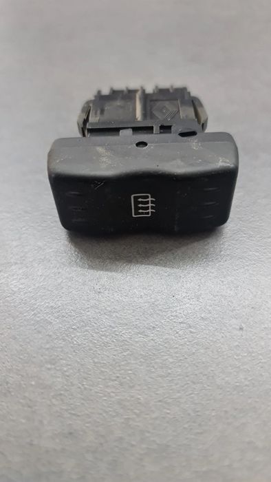 Buton dezaburire luneta Dacia Logan 2005 1.4 MT (75 hp)