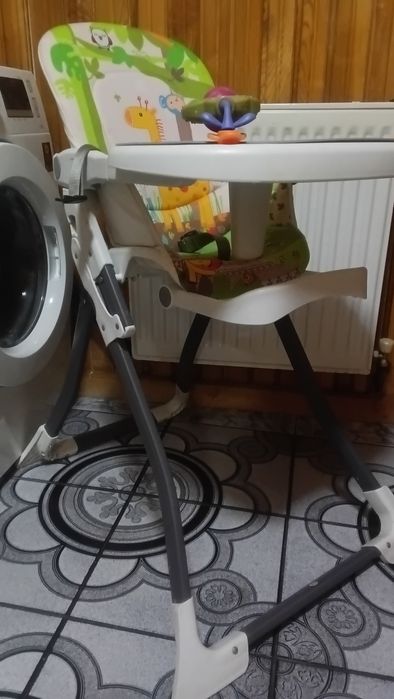 Vând scaun masa bebelus