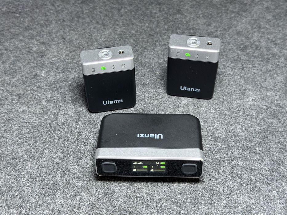 Безпроводной микрофон для камер и телефонов Ulanzi AM18