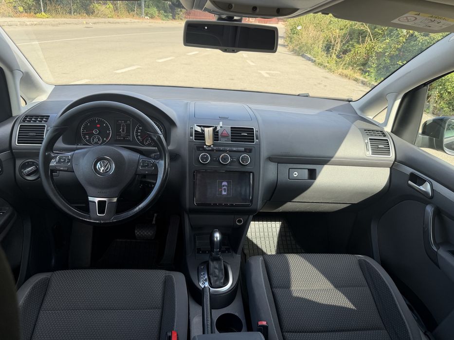 Vând VW Touran 1.6 TDI Automată