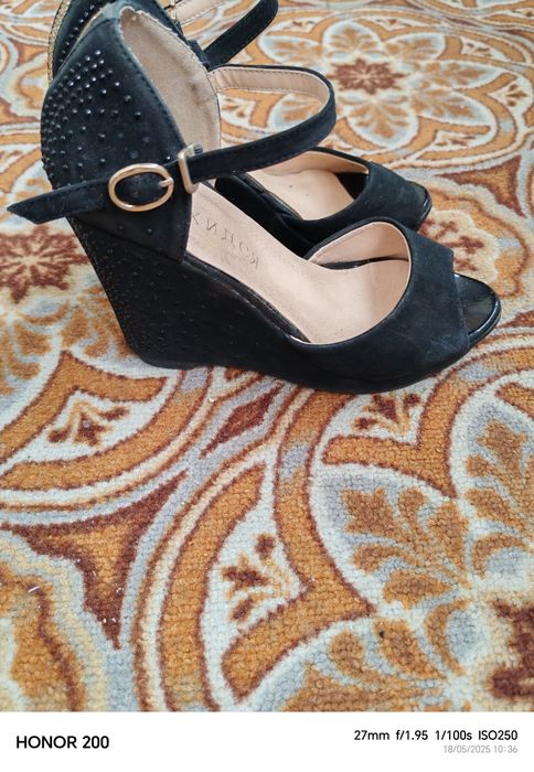 Туфли замш продам