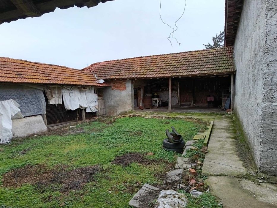 Къща в с.Вазово, Исперих