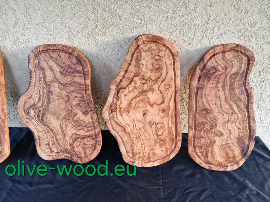 Дървени купи, чинии, чаши, дъски и плата за мезета от маслиново дърво