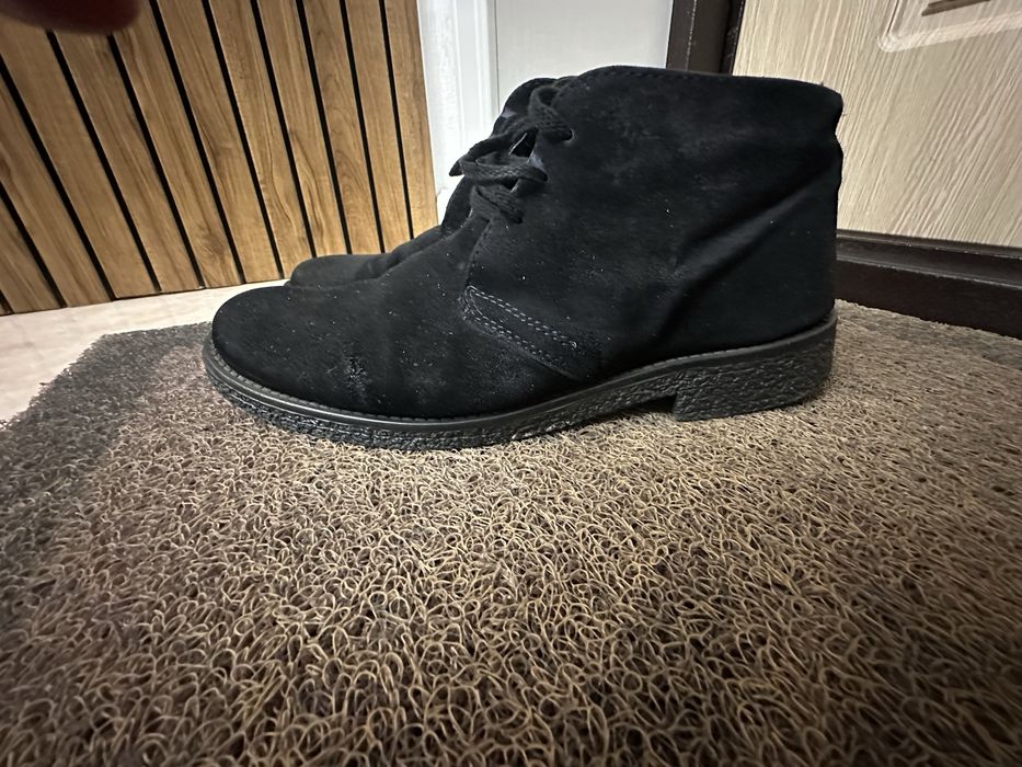 Продам зимние ботинки