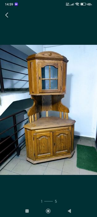 Preț fix Bufet plus măsuță noptieră din stejar trebuie băițuite