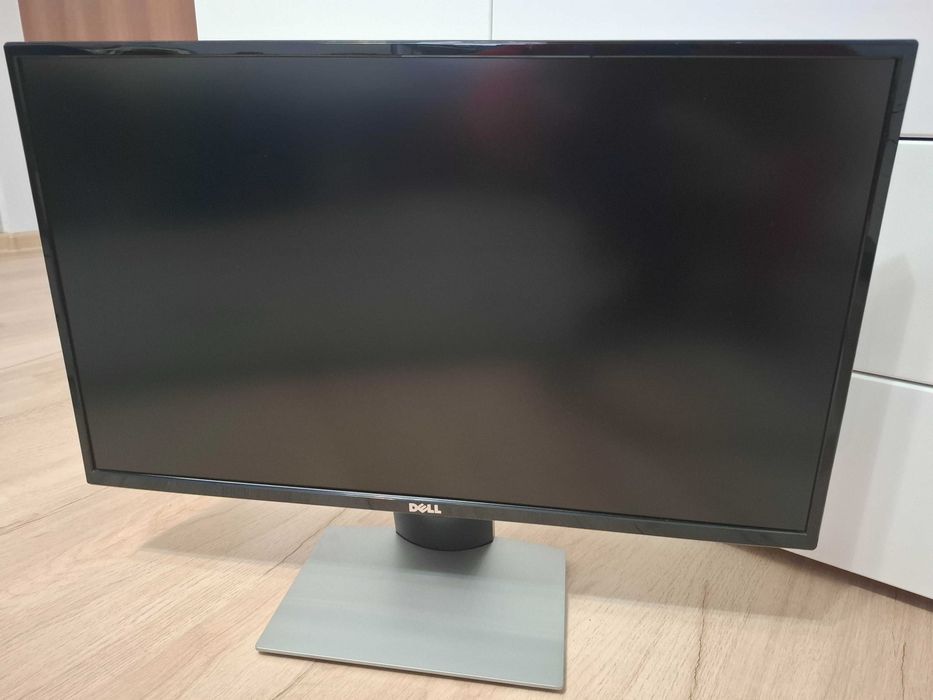 Като нов - Dell SE2717h - 27 инчов - 75Hz - IPS - AMD FreeSync - HDMI