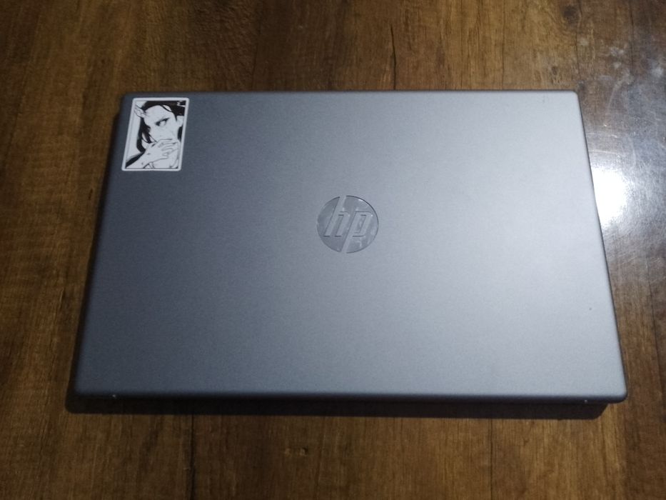 Notebook HP core i5 8/516
