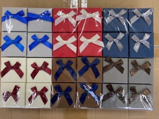 Eвтини кутии за пръстени и бижута!