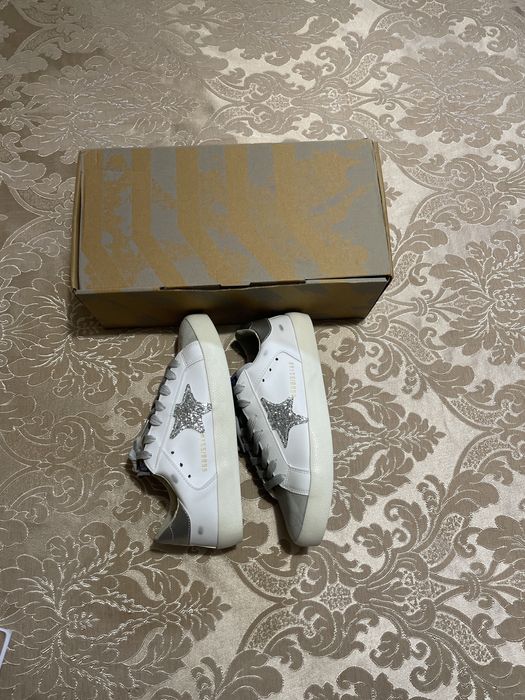 Adidasi dama golden goose