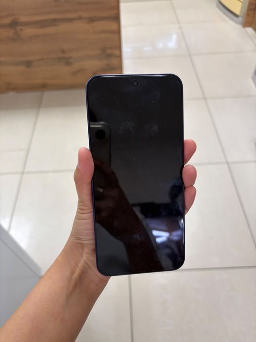 Vivo V70 FE 256Gb с коробкой